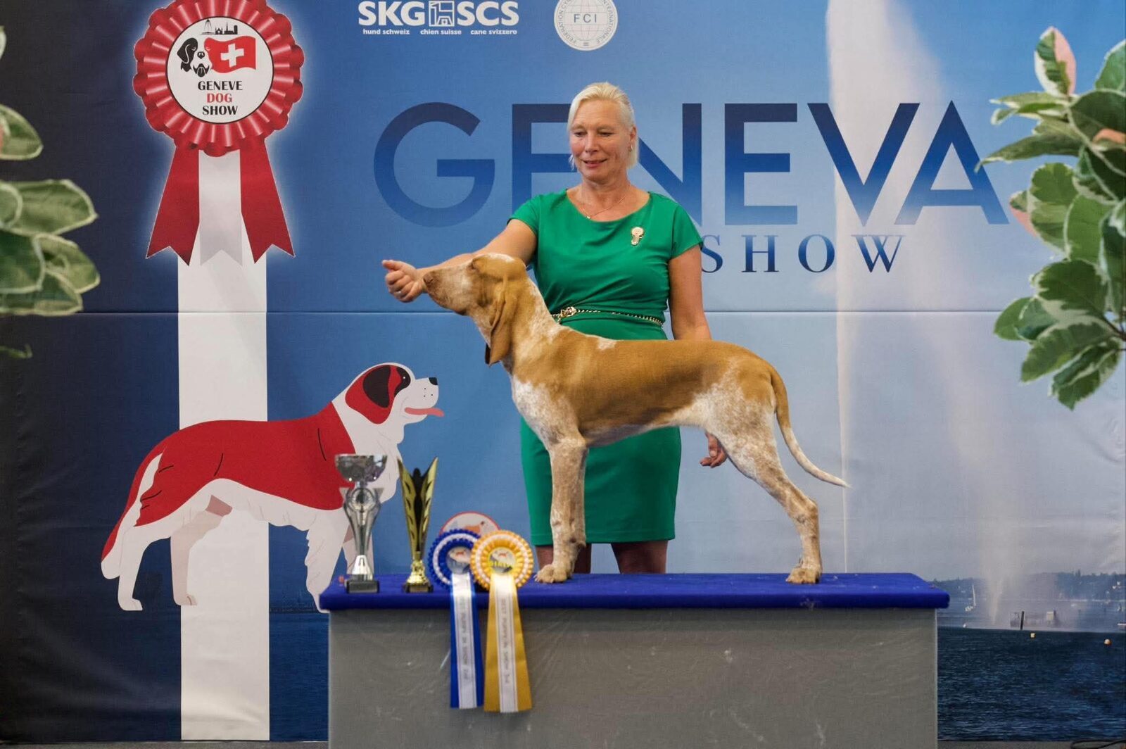 Dotje op het podium als BIS-3 Puppy in Genève